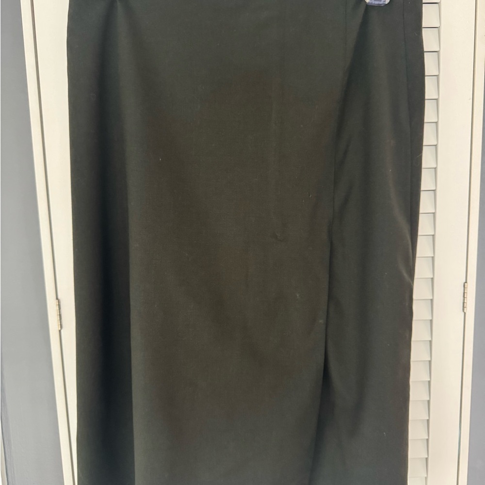Elegant Dark Green Women's Skirt